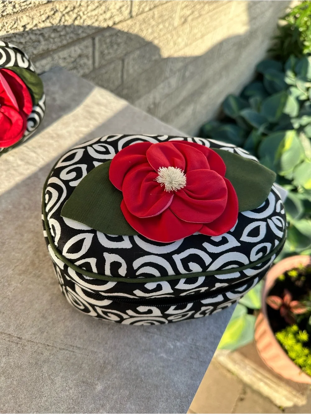 Goody Goody California Black White Swirl Red Flower Soft Case / Pouch 2 pcs